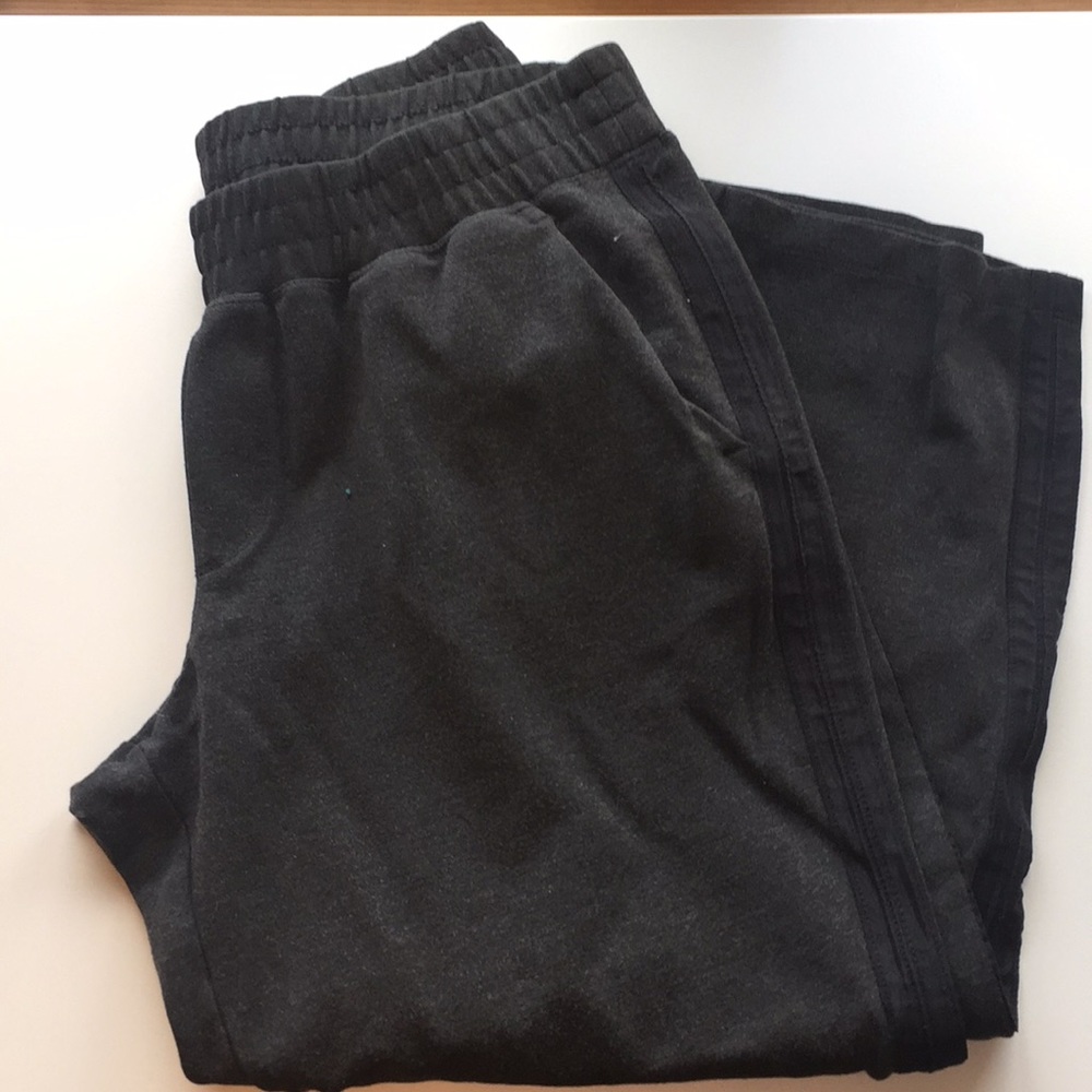 Sweat capris